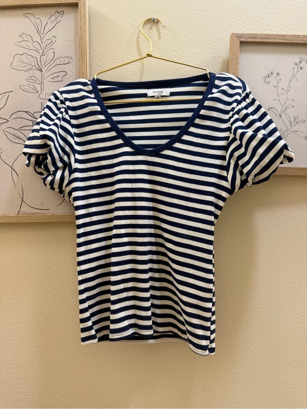 kensie Navy & White V-Neck Short Sleeve Striped Top